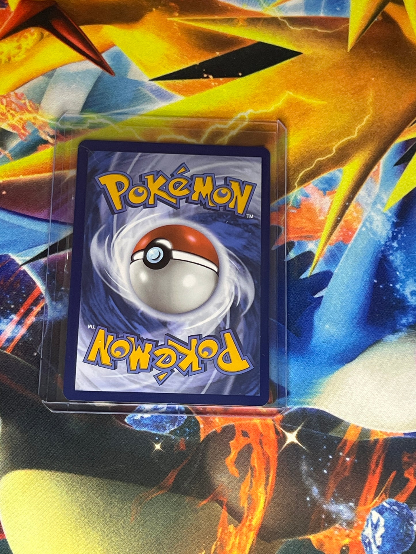 Sylveon #40 Pokemon Prismatic Evolutions