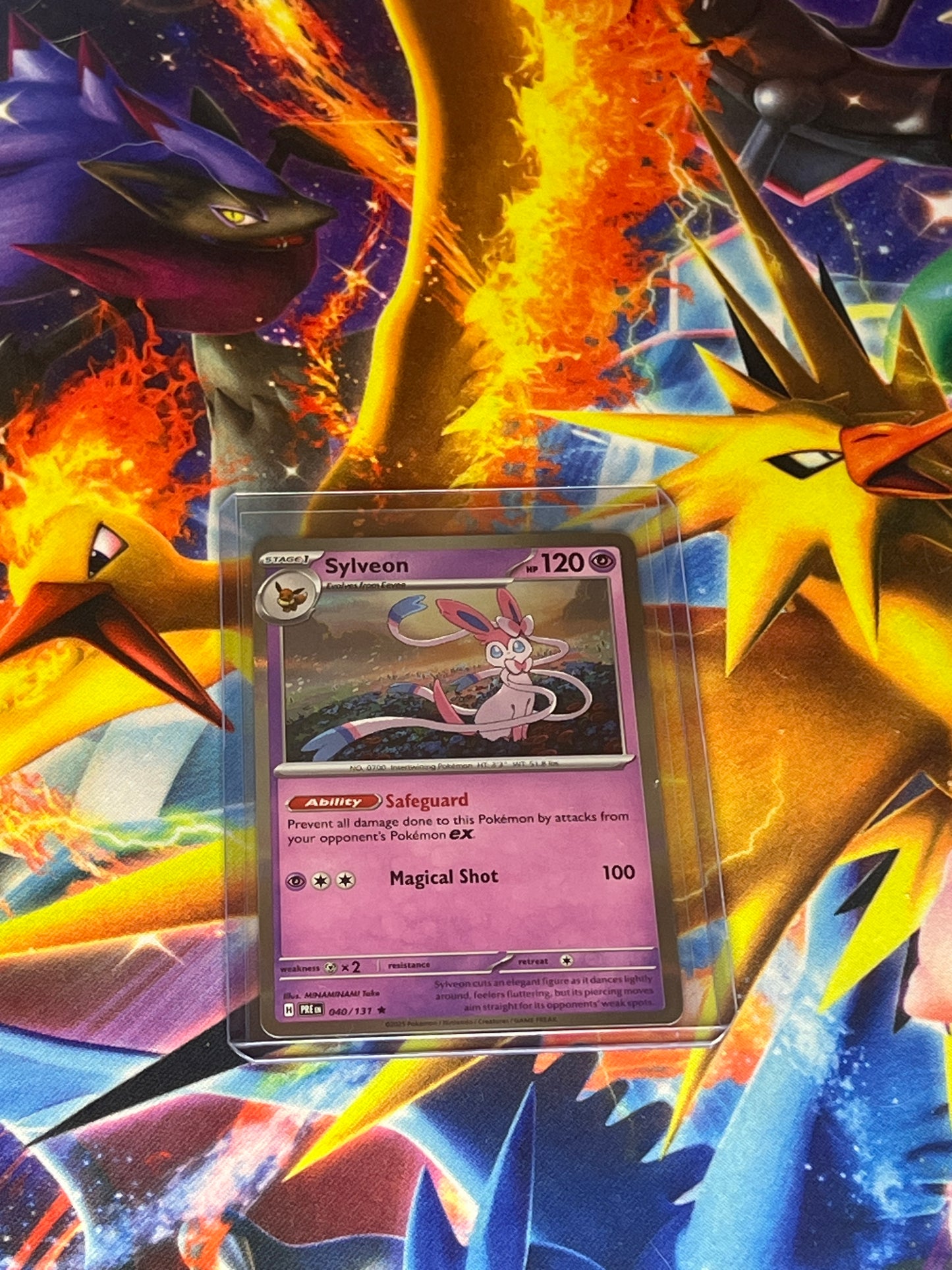 Sylveon #40 Pokemon Prismatic Evolutions