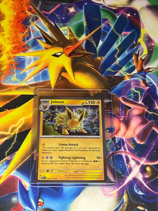 Jolteon #29 Pokemon Prismatic Evolutions